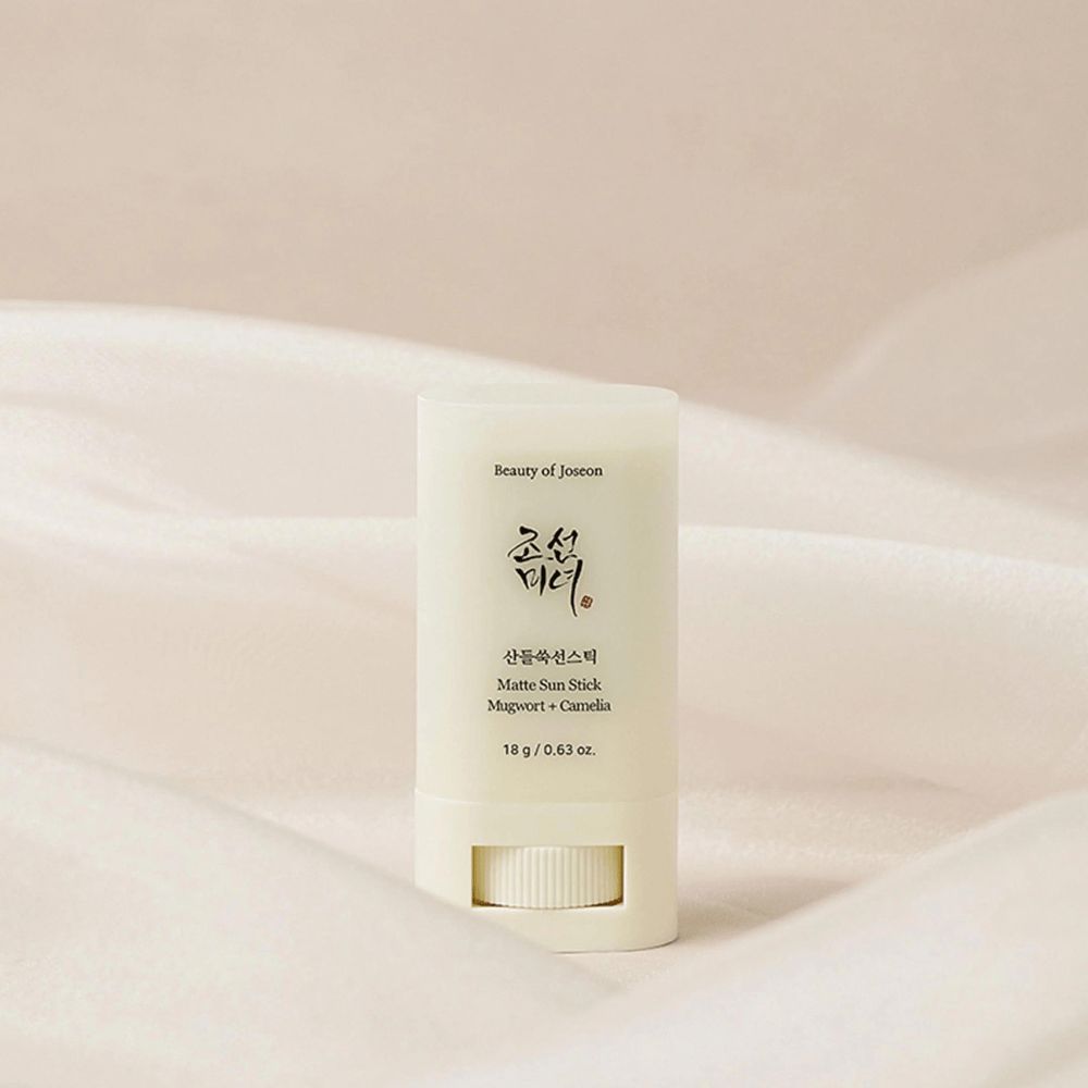 Matt Sun Stick SPF50+ PA++++ Mugwort + Camellia