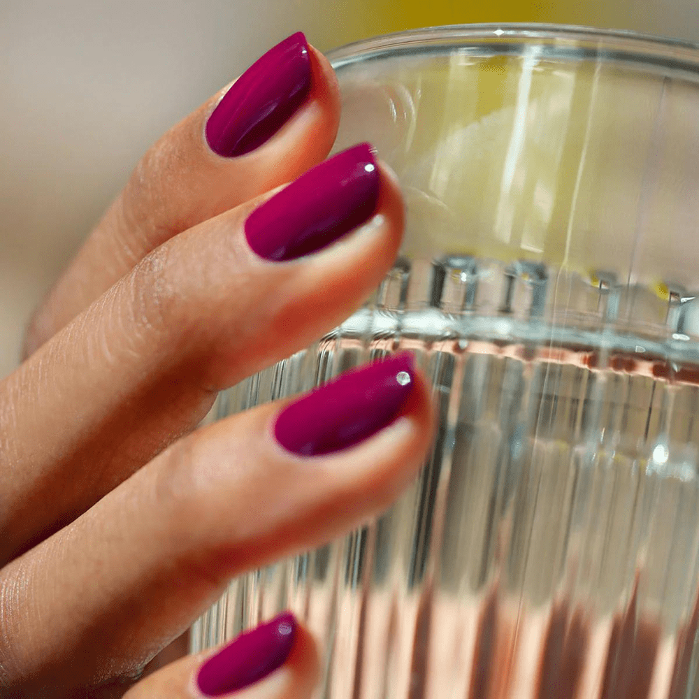 Green Nail Polish Violeta