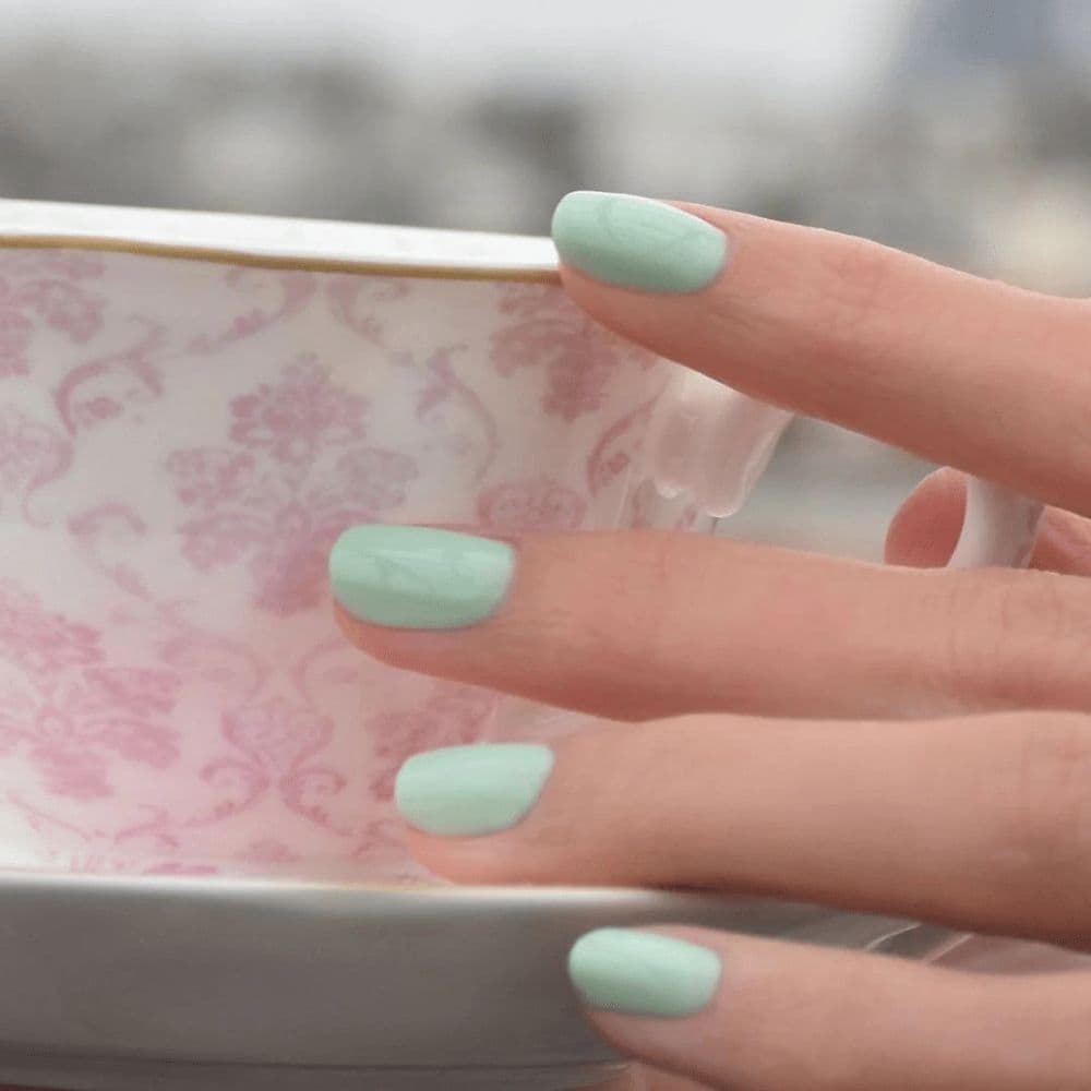 Green Nail Polish Mint